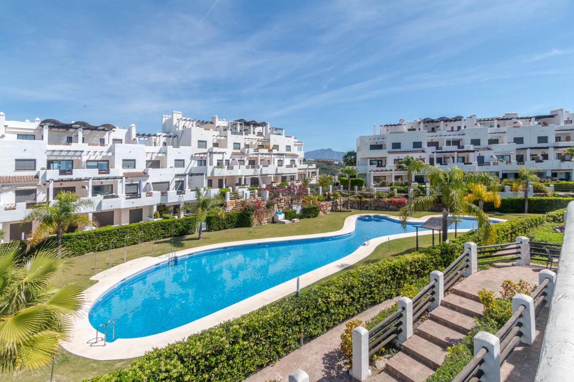 Sunset Golf, Sea View And Pool Apartment Estepona